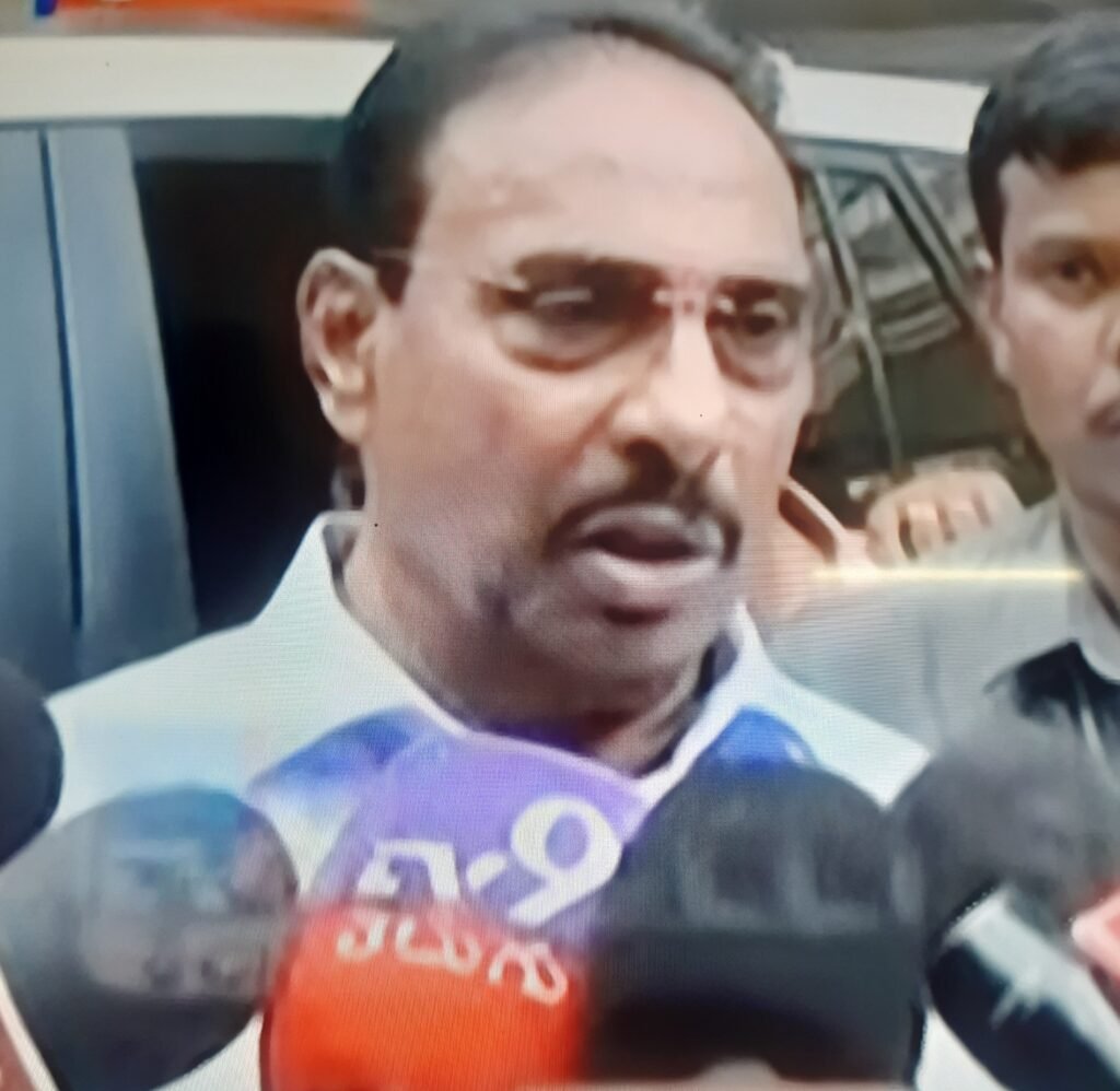 దానంపై హైకోర్టు వేటు